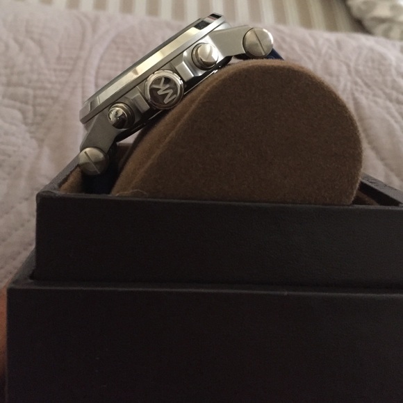 Men's MK watch - Picture 2 of 4