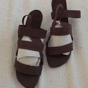 Sandal with heel