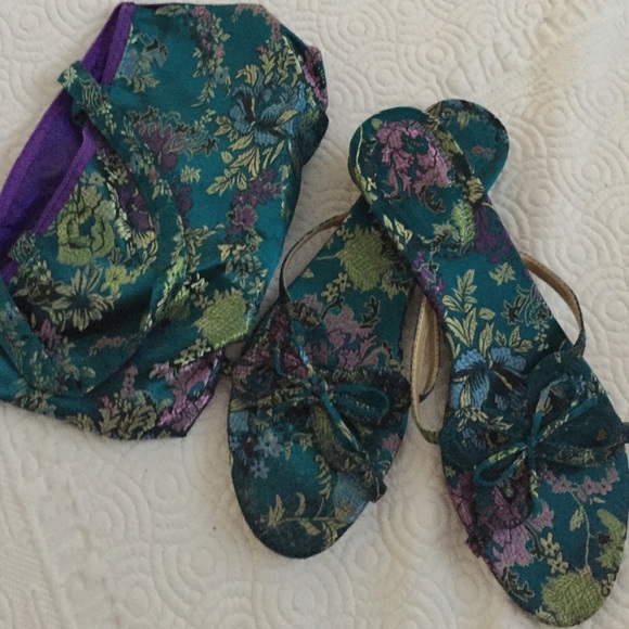 Sandal with bag