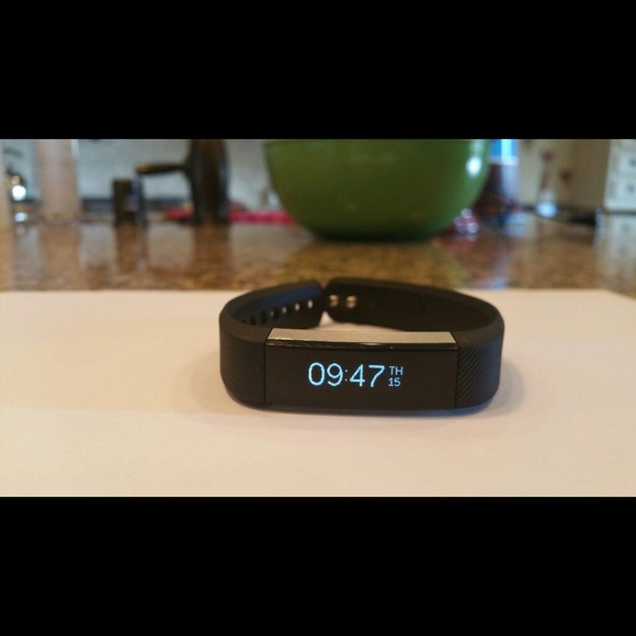 FitBit Alta Small Black - Picture 1 of 3