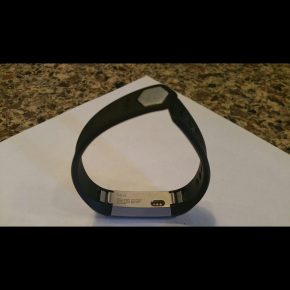 FitBit Alta Small Black - Picture 2 of 3