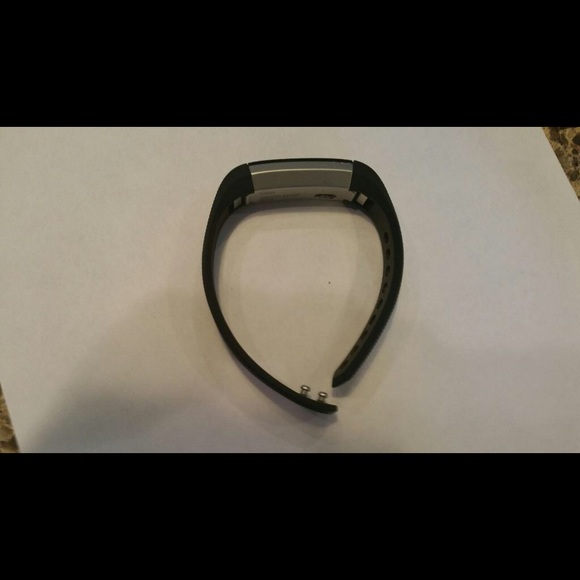 FitBit Alta Small Black - Picture 3 of 3
