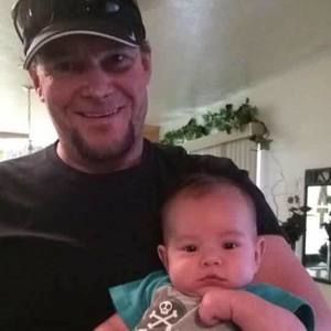 Meet your Posher, Guy chanda