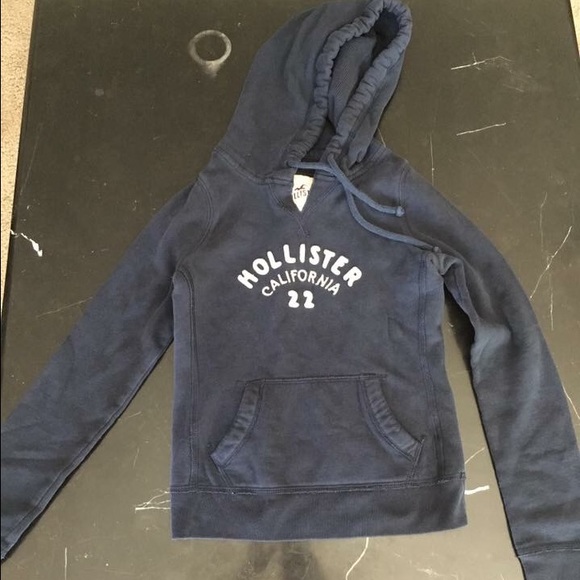 Hollister pullover hoodie
