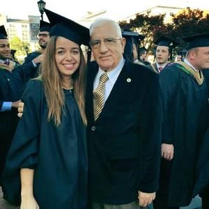 Meet your Posher, Burcin