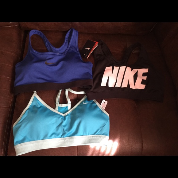 Nike bras - Picture 1 of 1