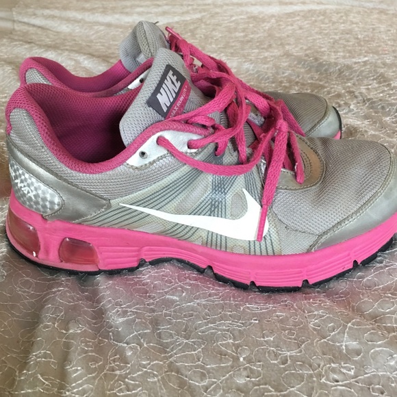 Nike youth shoes