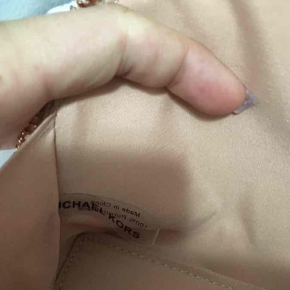 *SOLD* Michael Kors Makeup bag - Picture 3 of 4