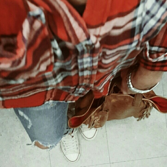 Follow me on IG 📷 Meet your Posher, Renee' - Picture 11 of 11