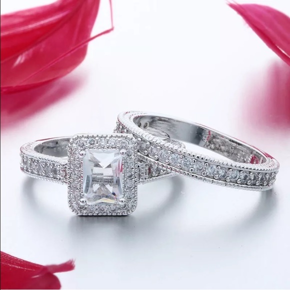 Emerald Cut Silver Wedding Ring Set - Picture 2 of 4