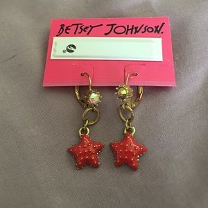 Betsey Johnson starfish earrings