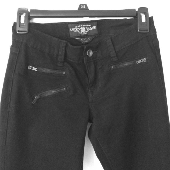Brand new Lucky Brand Black Moto Jean size 25/0