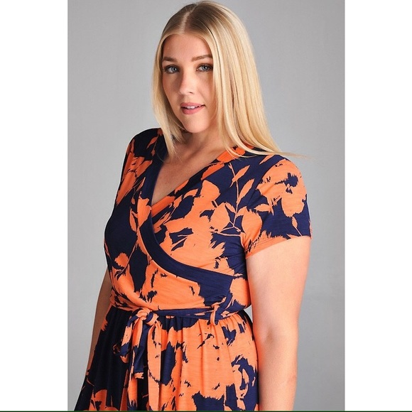 Navy and Coral Maxi Dress - Picture 4 of 4