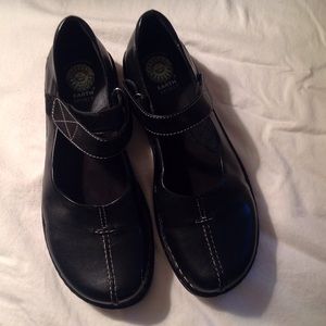 Black leather shoe