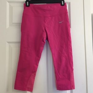 Nike dri-fit crop pant