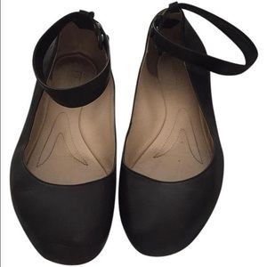 CHLOÉ ballet flats with ankle strap