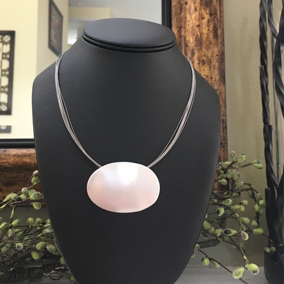Silver color slide and wire necklace