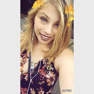 Meet your Posher, Melissa