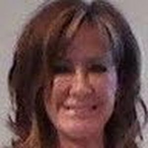 Meet your Posher, Laurie