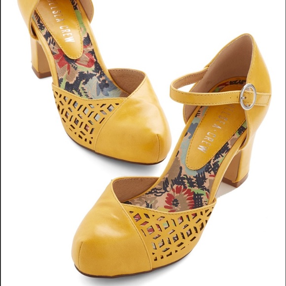Chelsea Crew heel