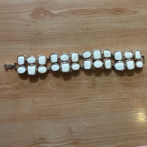 LiaSophia white and silver bracelet - Picture 1 of 3