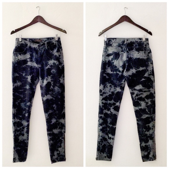 ✨JAMES JEANS Women's Twiggy Style Mid Rise Jeans✨ - Picture 1 of 4