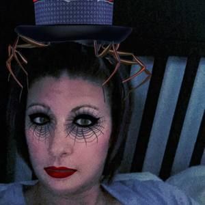 Meet your Posher, Leah