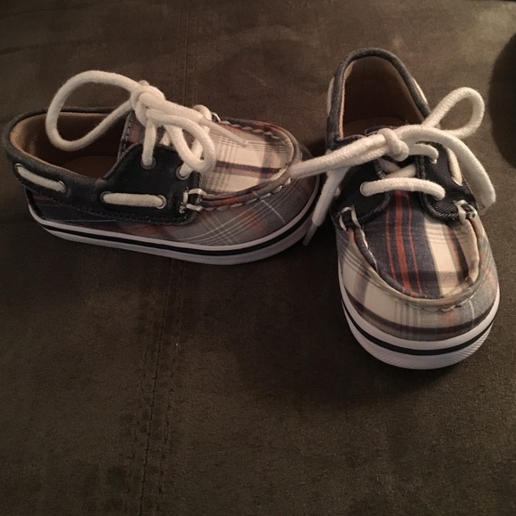 Sperry infant shoes