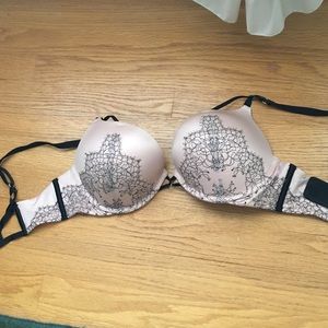Victoria Secret Bombshell bra