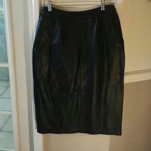 Genuine leather skirt
