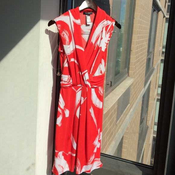 Blood orange and white Bisou Bisou dress in size 4
