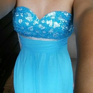 GORGEOUS Turquoise Dress With Sequins