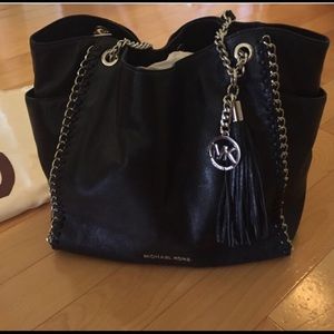 Bundle for @sara__09