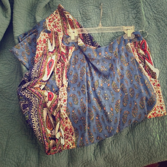 Brand-new boho blue print maxi skirt, size small.