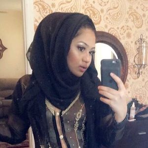 Meet your Posher, Rafiya