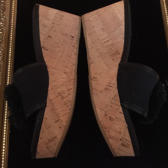 Coach  7 - Picture 2 of 4