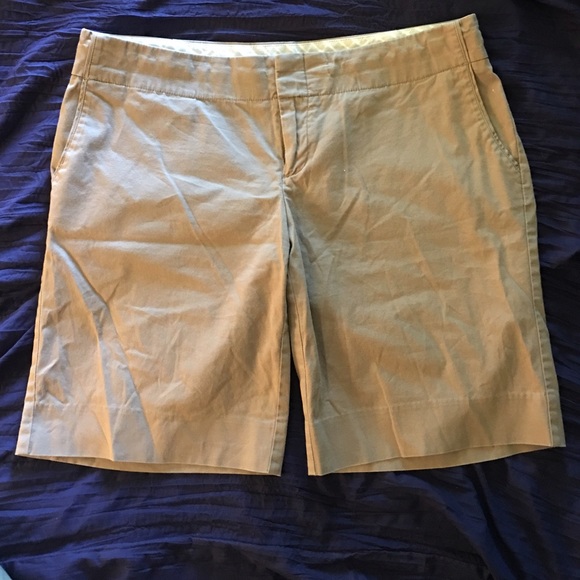 ***SOLD***Gap Khaki Shorts