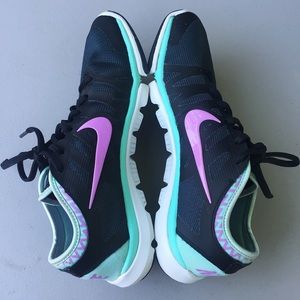 NIKE FLEX SUPREME TR3