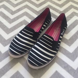 Slip-on black and white stripe KEDS! Barely worn!