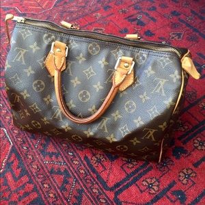 Louis Vuitton Speedy 30