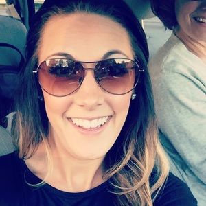 Meet your Posher, Devon