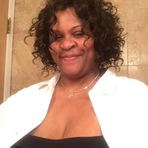 Meet your Posher, Carolyn