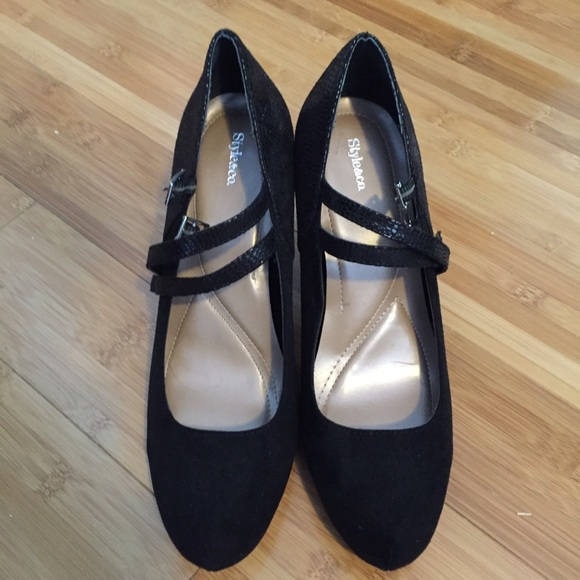 Black suede & snake skin leather Mary-Jane pumps