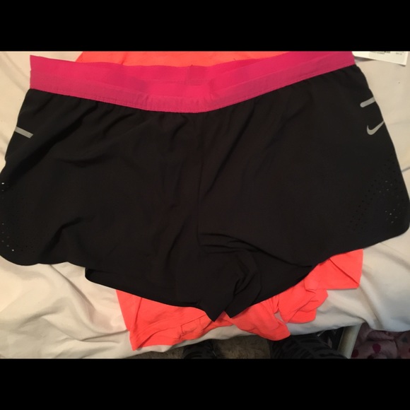 Nike shorts - Picture 1 of 1