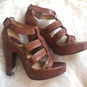 Frye leather heeled sandals