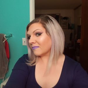 Meet your Posher, Leslie