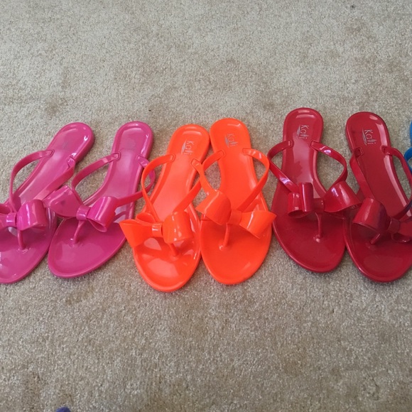 Flip-flops bundle - Picture 2 of 3