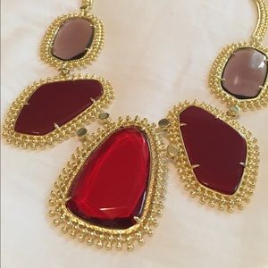 Kendra Scott necklace