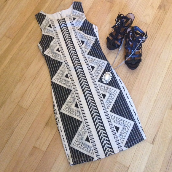 Metallic Tribal Print Dress - XS - Picture 2 of 4
