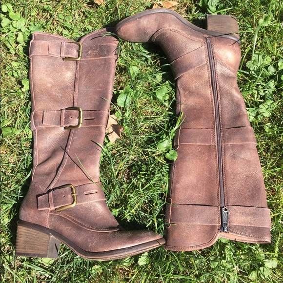 ⚡️SALE⚡️Donald J Pliner DAX Boots - Picture 2 of 4